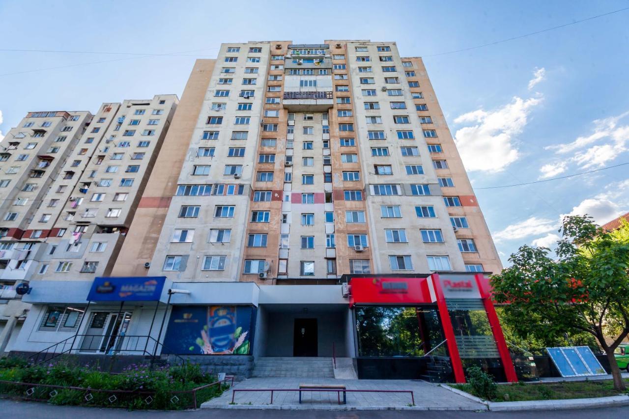 Ferienwohnung Fantastic View On Chisinau Center - Super Fast Wifi - Two Botanical Gardens - 2Br Exterior foto